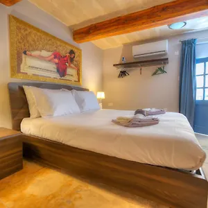 https://romantic-and-historical-maisonette-in-the-center-of.qawrahotelsmalta.org