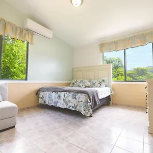 Holiday home Campina Retreat - Scenic Mountain Views, Utuado